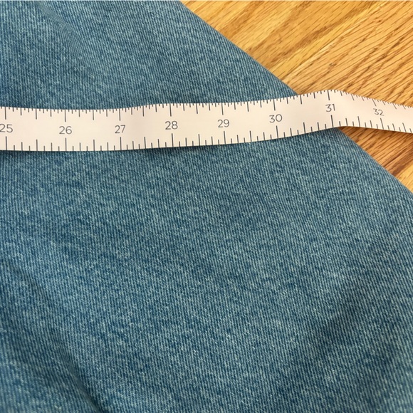 Mountain Mama Universal Thread XL Cropped Jean Jacket - Picture 3 of 6